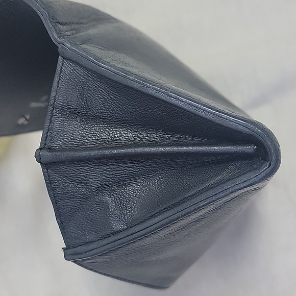 CHANEL CC Studded Black Wallet - Picture 4 of 9